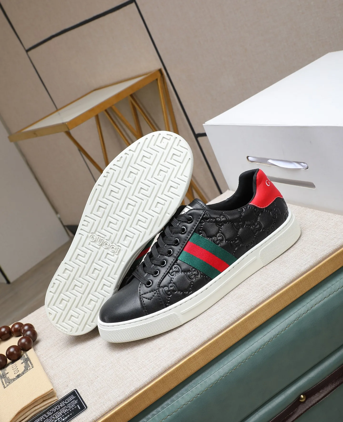 Men's men's shoes 💰440 GUCCI🔍🔍The latest model is on sale at the same time at the counter. Original calfskin imported from Italy, genuine leather lining, (high-end, noble, and classy) with exquisite workmanship. Sole: Original sole provided by the original factory, ⚠Exclusive double-layer movable molded sole super comfortable⚠, real shot 🎬The real thing is better🔍🔍"High quality·Follow the order" Code number 38-44